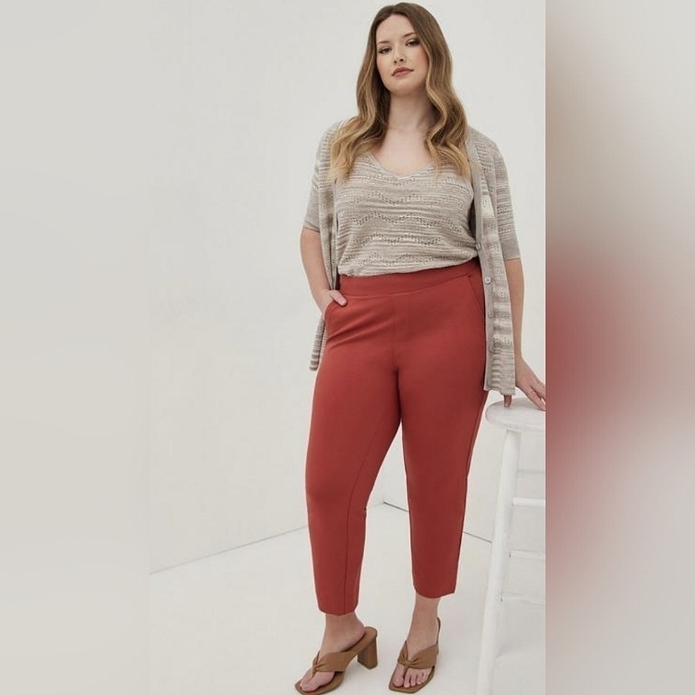 New Torrid High Rise Pull On Relaxed Taper Pant Size 4X / 26